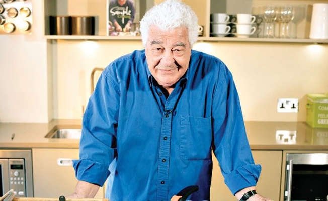 Ünlü şef yaşamını yitirdi