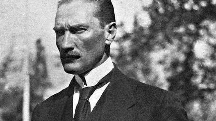 Atatürk'e hakaretten tutuklandı