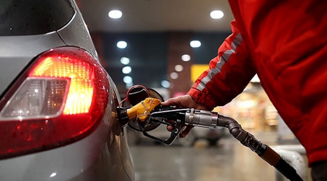 Motorin fiyatı rekor kırdı: İlk kez 5 liranın üzerinde