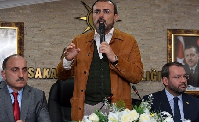 AKP'li Ünal: Dünya yanıyor, dimdik ayaktayız hamdolsun