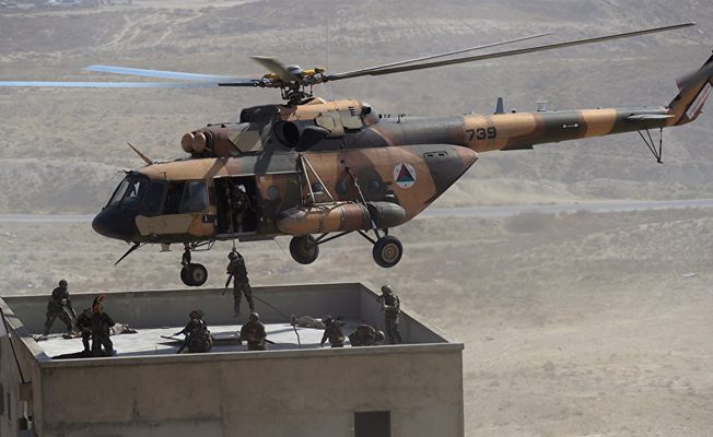 Irak'ta askeri helikopter düştü: 7 ölü