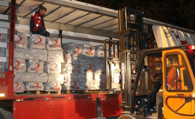 Irak depremi sonrası bölgeye ulaşan ilk ekip Türk Kızılay'ı oldu!