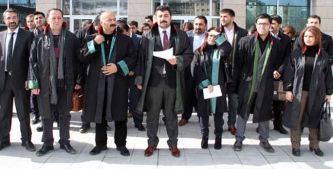Van Barosu: Savunma hakkı ortadan kaldırılıyor