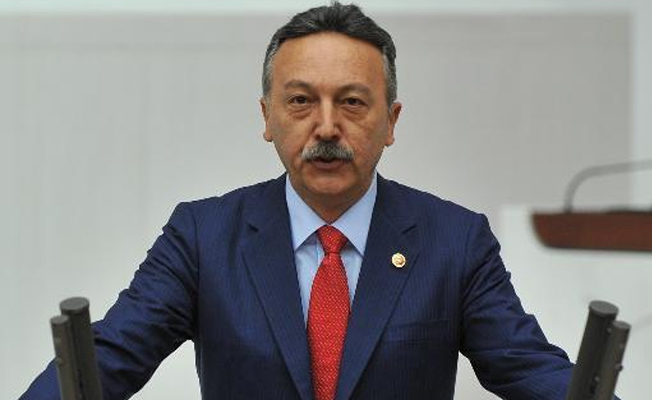Okula ismini verecek başka birini bulamadınz mı?