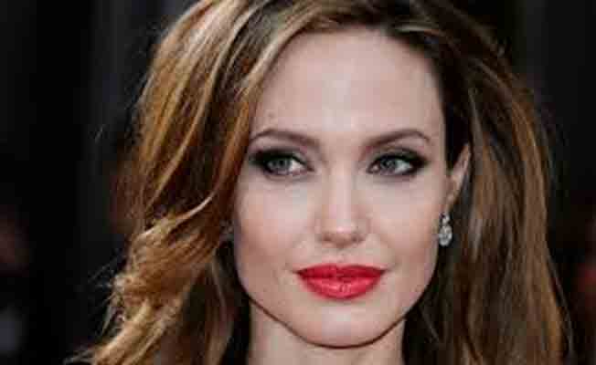 Angelina Jolie: 'Cinsel istismar savaş suçu sayılsın'