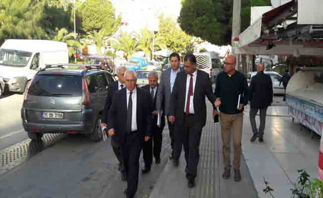 Başkan Selvitopu,  Karabağlar’da incelemelerde bulundu