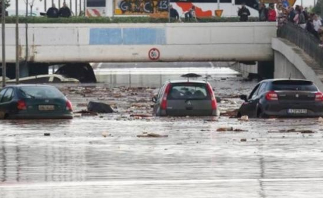 Sel felaketinden sonra Yunanistan’da yas ilan edildi