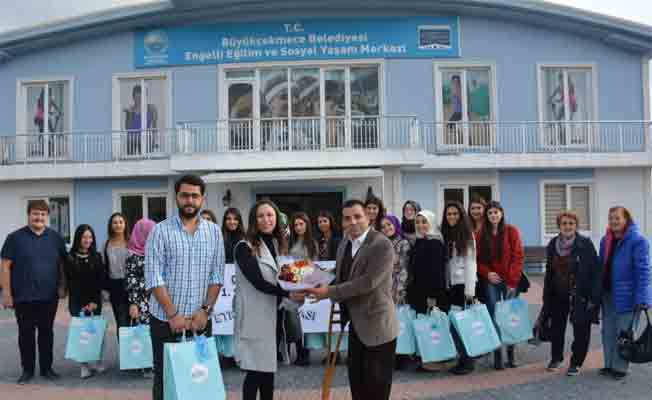 Büyükçekmece Belediyesi’nden engelli çocuklara resim eğitimi