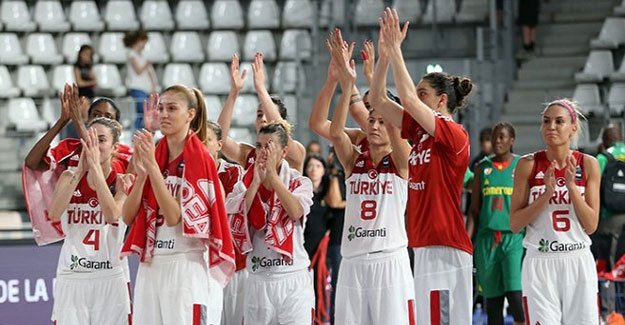 Potanın Perileri son saniyede gelen basket ile yıkıldı!