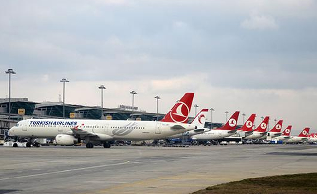 Uçakta kalp krizi geçiren kadın öldü