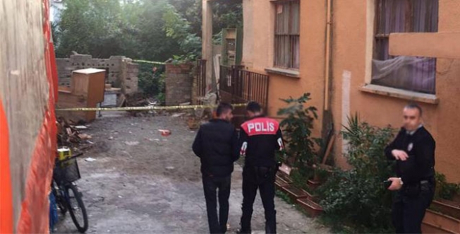 Antalya'da ortaokul öğrencisi bahçede ölü bulundu