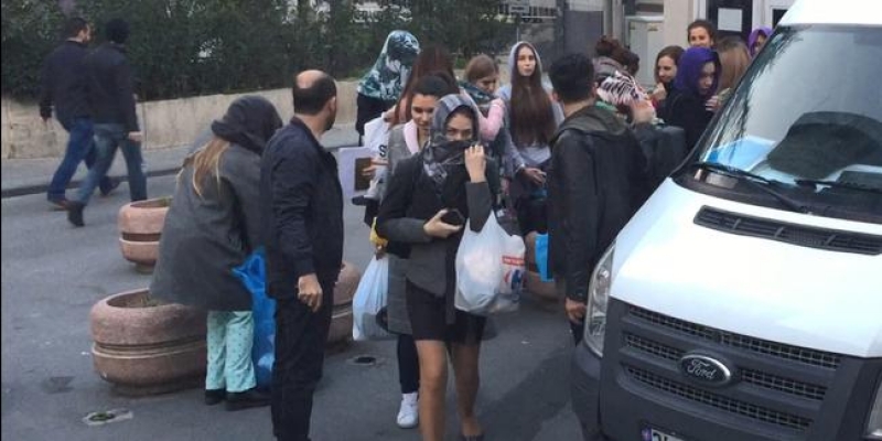 İstanbul'da gece kulübüne baskın