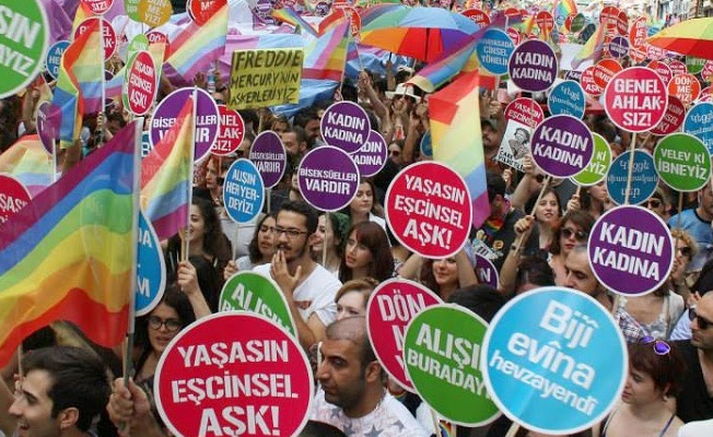 Ankara'da LGBTT ve LGBTİ'nin sinema, sinevizyon, tiyatro, panel, söyleşi, etkinlikleri süresiz yasaklandı