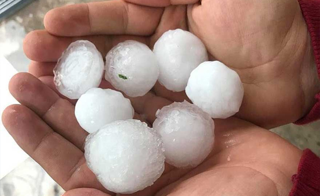 Mersin'de ceviz büyüklüğünde dolu yağdı!