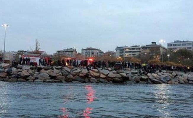 Moda sahilinde denize düşen kişi hayatını kaybetti