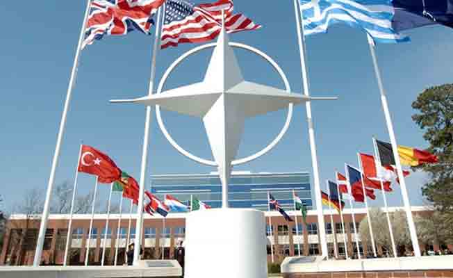 Türkiye, NATO'dan ayrılmanın eşiğinde mi?
