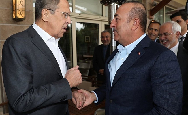 Lavrov: Bizi seçeneklerle mi besleyeceksiniz?