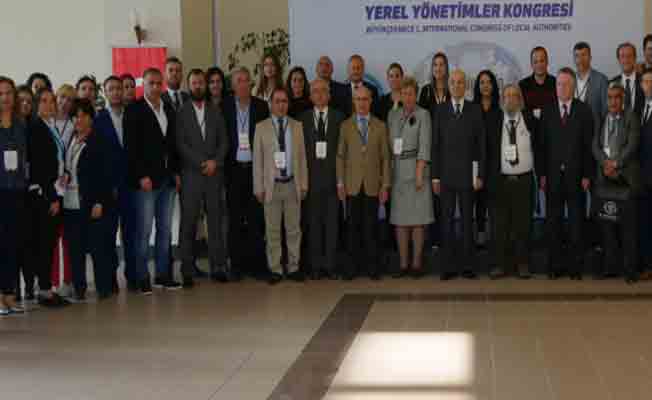 Yerel yönetimin duayen hocaları Büyükçekmece’de toplanıyor