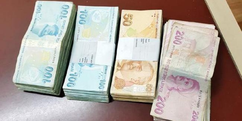 36 bin lira parayı, X-ray cihazında unuttu