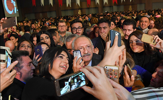 CHP lideri: Öğretmenlerimizin emeklerinin karşılığını alabildikleri bir Türkiye...