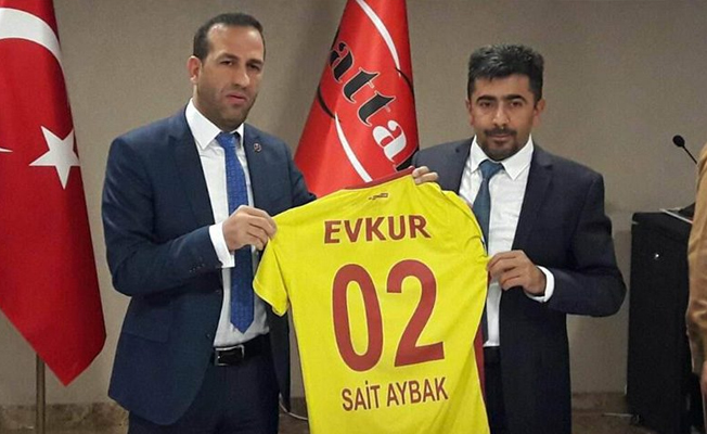Evkur Yeni Malatyaspor’dan Beşiktaş maçına gelecek taraftarlara çiğ köfte dürüm!