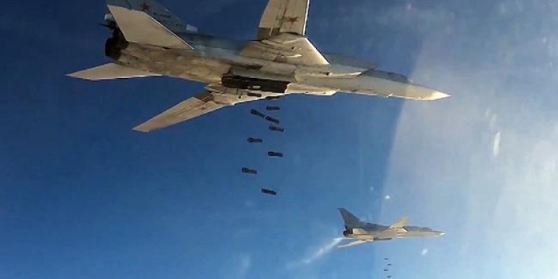 Rus uçakları IŞİD mevzilerini vurdu