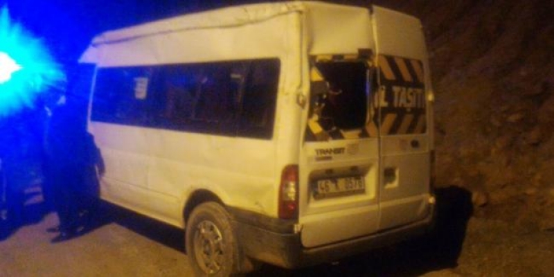 Kahramanmaraş’ta öğrenci servisi devrildi: 14 yaralı