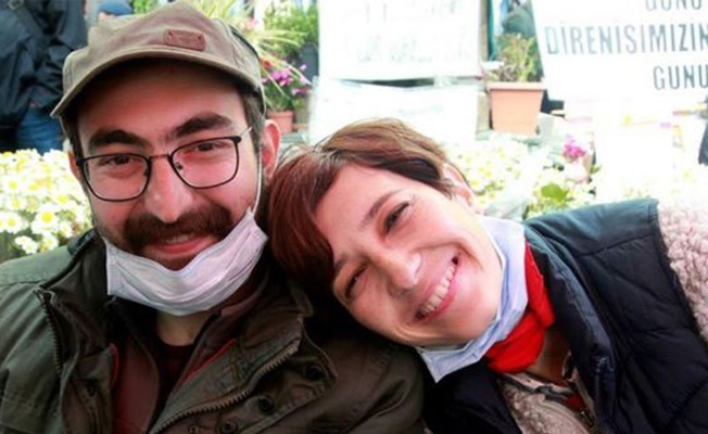 Savcı, Nuriye Gülmen'in tahliyesini istedi