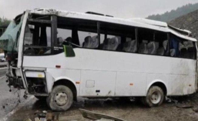 Askeri araç kaza yaptı: Çok sayıda yaralı var!