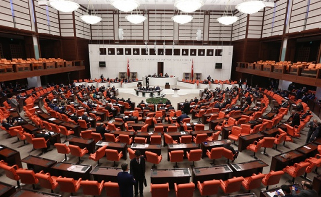 Mecliste AKP ve CHP arasında 'belge' tartışması!