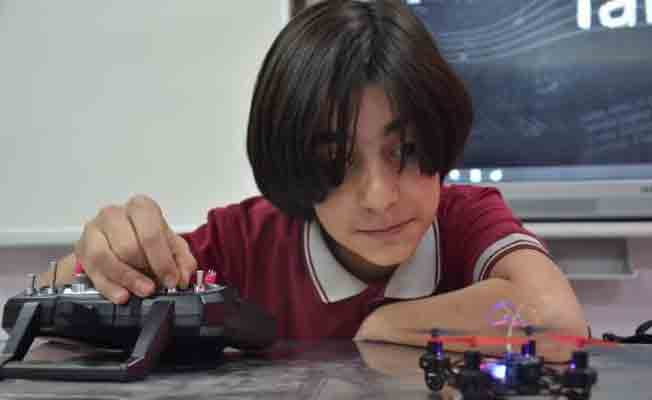 12 yaşındaki Mert, 'bomba bulan drone' tasarladı