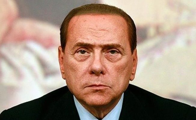 Berlusconi’ye rüşvet davası