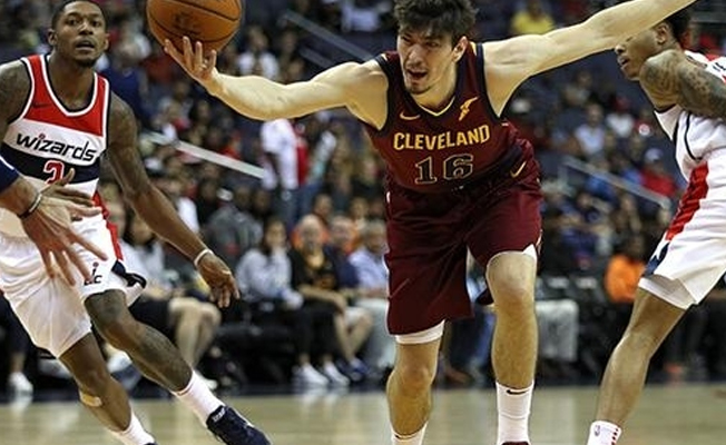 Cedi Osman: Büyük isimlerle oynamaktan mutluyum