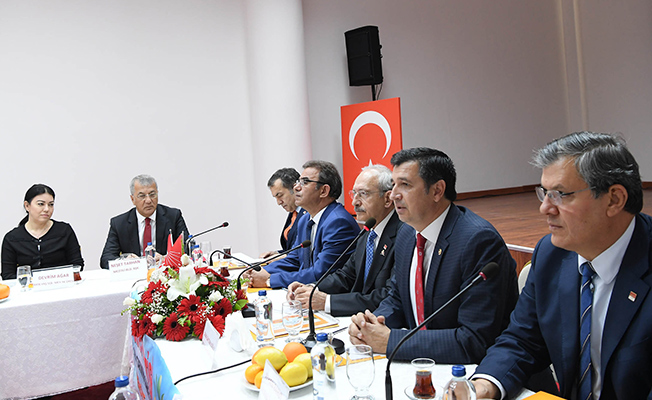 Kılıçdaroğlu, üreticilerin sorunlarını dinledi