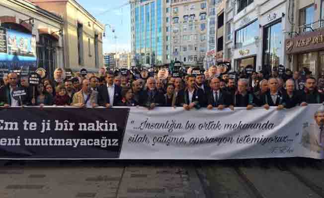 Baro Başkanlarından Tahir Elçi için İstiklal Caddesi'nde yürüyüş