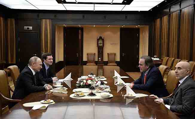 Putin, ABD'li yönetmen Oliver Stone'u kabul etti
