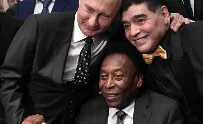 Maradona, Putin’le selfie’sini yayınladı