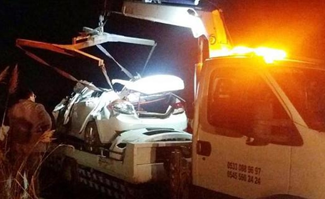 Erzincan'da otomobil şarampole yuvarlandı: 2 ölü, 2 yaralı