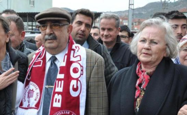 Veli Küçük'ün eşi yaşamını yitirdi