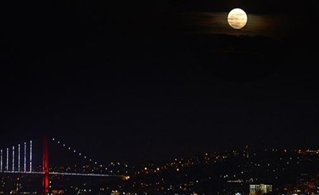 'Süper Ay' İstanbul’dan izlendi