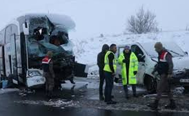 Anadolu Otoyolu'nda zincirleme trafik kazası: 6 yaralı