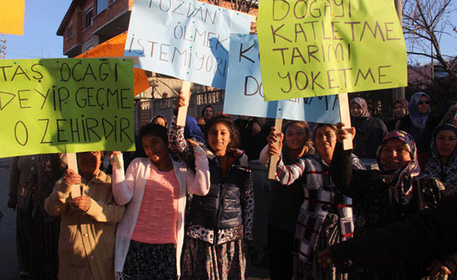Istranca'da taş ocağı istemeyen köylüler bilgilendirme toplantısını protesto etti