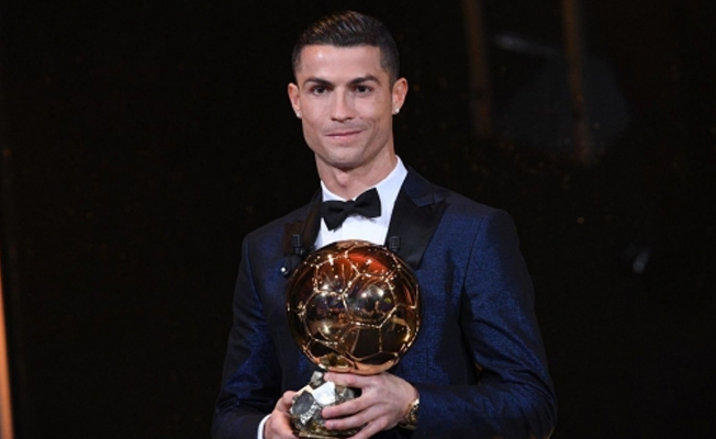 Ronaldo, Messi'yi yakaladı