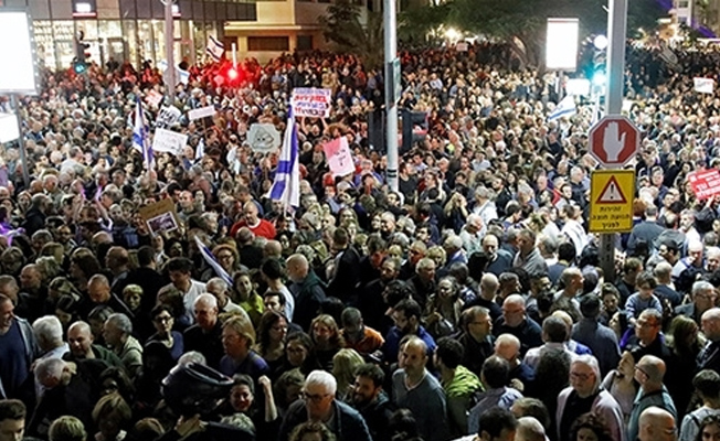 Netanyahu'ya yolsuzluk protestosu