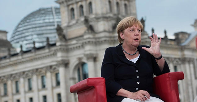 Merkel: Mülteci krizini uzun süre görmezden geldik