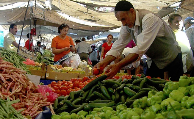 Gümrük ve Ticaret Bakanı: Sebze ve meyveyi günah keçisi yaptılar