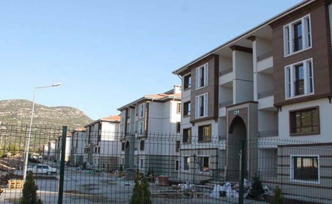 Tarihi sarnıcı yıkıp yerine TOKİ konutları diktiler!