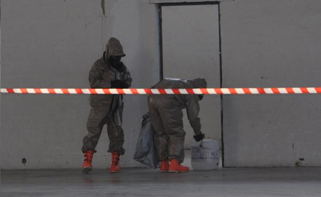 Kargo şirketinde şüpheli sıvı incelemesi