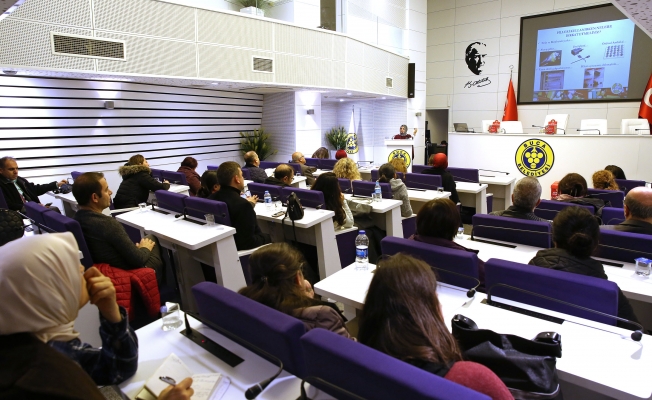 Buca’da öğretmenlere atık pil eğitimi
