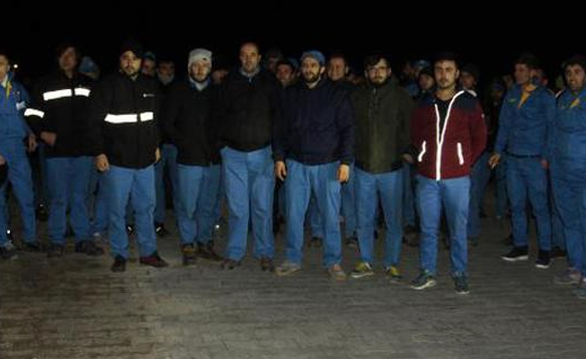 Lastik fabrikasında işçilerden iş durdurma eylemi
